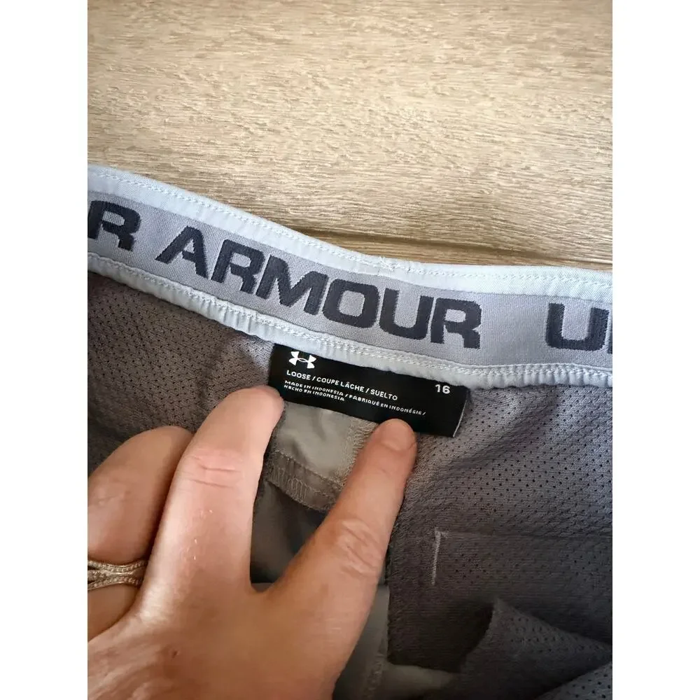 Under Armour Boys Match Play Performance Golf Shorts Size 16 Gray